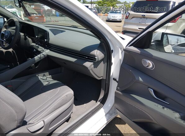 5NPLM4AG0PH101623 2023 HYUNDAI ELANTRA White წინა სალონის ხედი