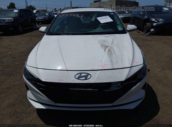 5NPLM4AG0PH101623 2023 HYUNDAI ELANTRA White ხელსაწყოთა პანელის ხედი