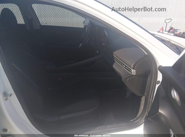 5NPLM4AG1MH032078 2021 HYUNDAI ELANTRA White Вид салону спереду