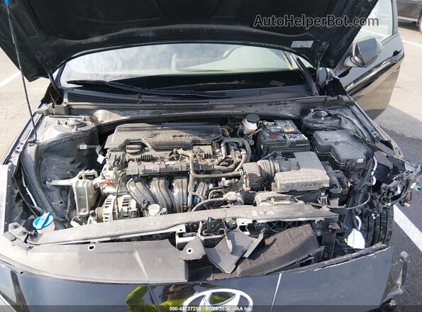 5NPLM4AG1NH067365 2022 HYUNDAI ELANTRA Black უკანა ხედი