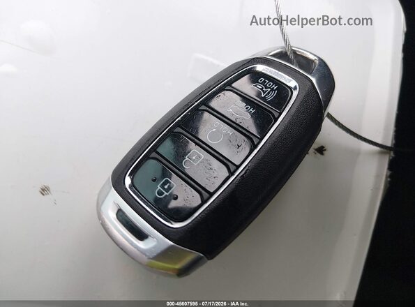 5NPLM4AG2MH002457 2021 HYUNDAI ELANTRA Белый Вид панели приборов
