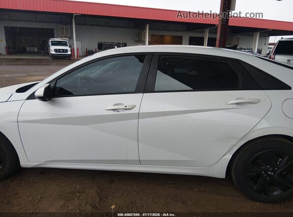 5NPLM4AG2MH002457 2021 HYUNDAI ELANTRA Белый Панорамный вид салона 360°