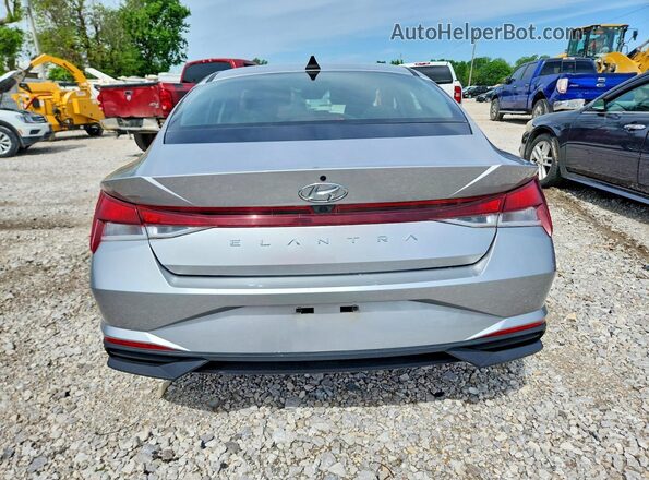 5NPLM4AG2MH024247 2021 HYUNDAI ELANTRA Gray უკანა ხედი