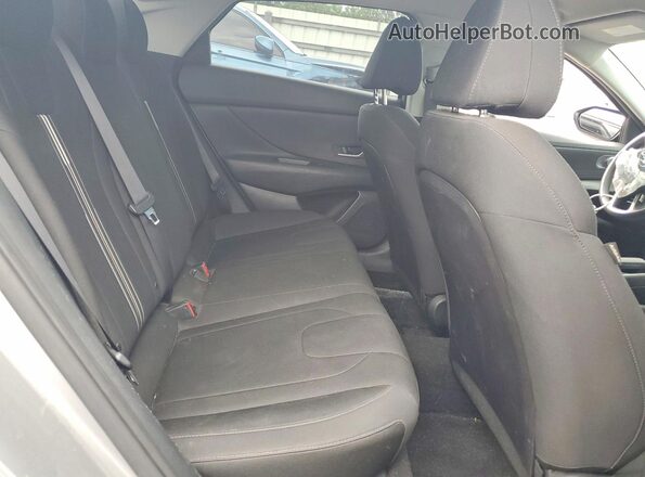 5NPLM4AG2MH038407 2021 HYUNDAI ELANTRA Silver Вид задніх сидінь