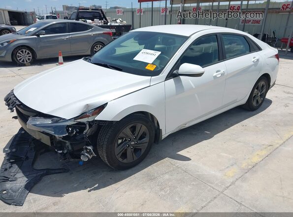 5NPLM4AG2NH080965 2022 HYUNDAI ELANTRA White Vista tres cuartos delantera izquierda