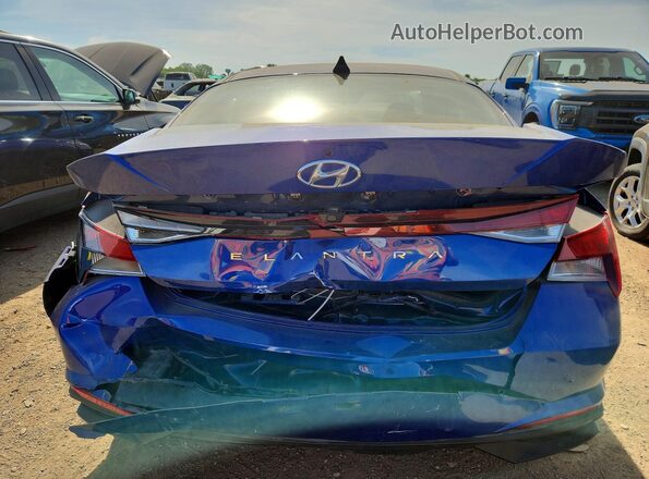 5NPLM4AG2PH112039 2023 HYUNDAI ELANTRA Blue Rear view