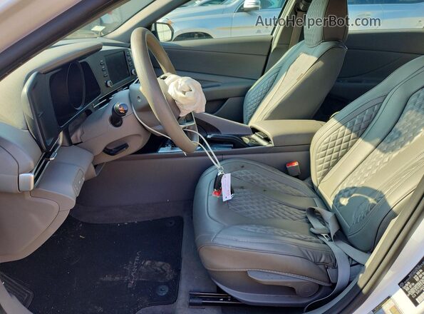 5NPLM4AG4MH001570 2021 HYUNDAI ELANTRA White Vista interior delantera