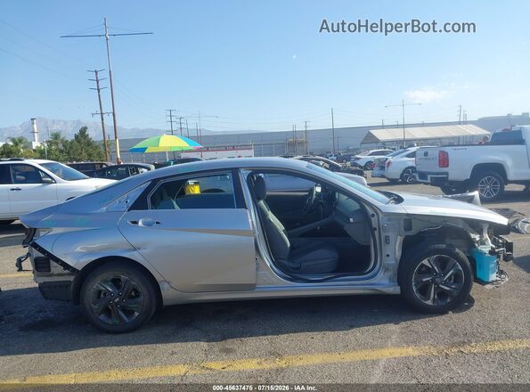 5NPLM4AG4MH037761 2021 HYUNDAI ELANTRA Silver Սալոնի 360 աստիճան տեսք