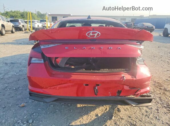 5NPLM4AG4NH069451 2022 HYUNDAI ELANTRA Red Вид ззаду