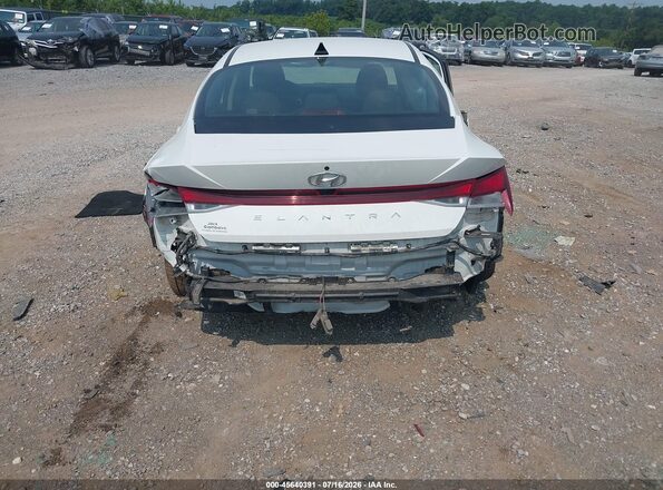 5NPLM4AG4PH095065 2023 HYUNDAI ELANTRA White 