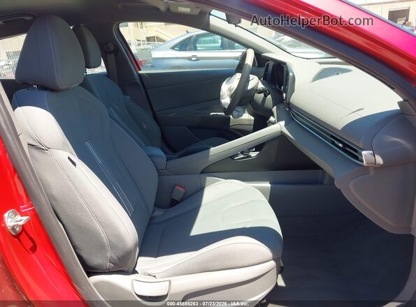 5NPLM4AG5NH057583 2022 HYUNDAI ELANTRA Red Սալոնի դիմացի տեսք