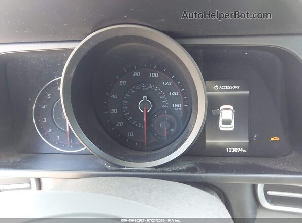 5NPLM4AG5NH057583 2022 HYUNDAI ELANTRA Red Հետևի նստատեղերի տեսք