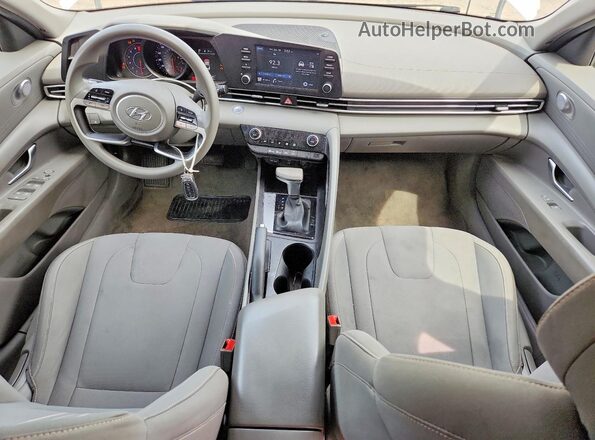 5NPLM4AG5PH103478 2023 HYUNDAI ELANTRA Белый Вид панели приборов