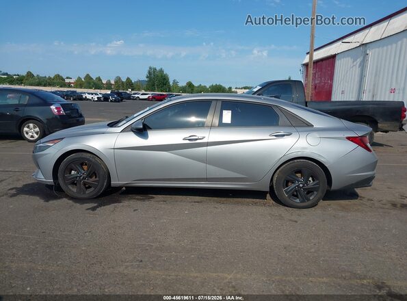 5NPLM4AG5PH109894 2023 HYUNDAI ELANTRA Silver Панорамний вид салону 360°