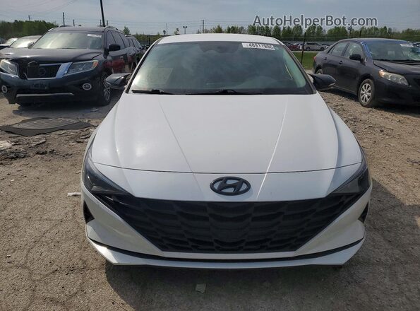 5NPLM4AG6MH025398 2021 HYUNDAI ELANTRA White Դիմացի տեսք