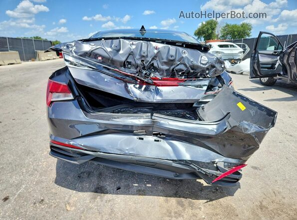 5NPLM4AG6NH079138 2022 HYUNDAI ELANTRA Gray უკანა ხედი