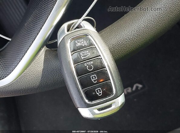 5NPLM4AG7MH028309 2021 HYUNDAI ELANTRA Red Вид панелі приладів