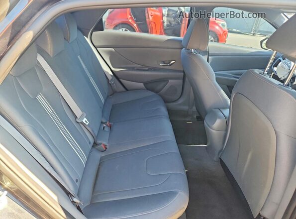 5NPLM4AG7MH028570 2021 HYUNDAI ELANTRA Charcoal Հետևի նստատեղերի տեսք