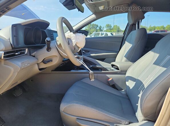 5NPLM4AG7MH028570 2021 HYUNDAI ELANTRA Charcoal Սալոնի դիմացի տեսք