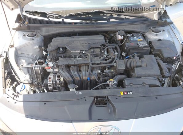 5NPLM4AG7PH091639 2023 HYUNDAI ELANTRA Серебряный Вид сзади