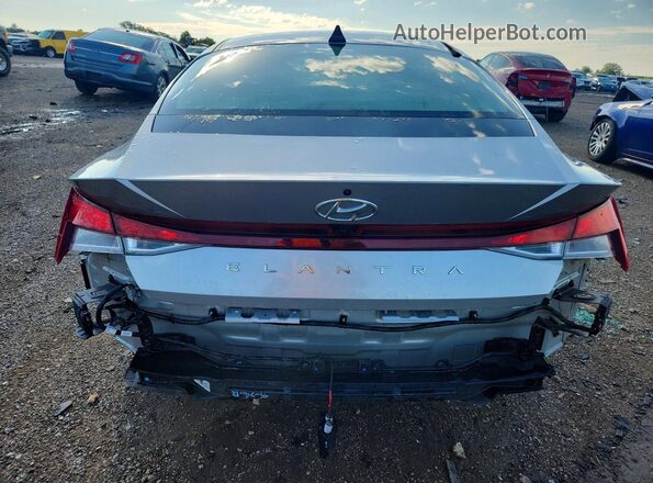 5NPLM4AG7PH099479 2023 HYUNDAI ELANTRA Silver Вид ззаду