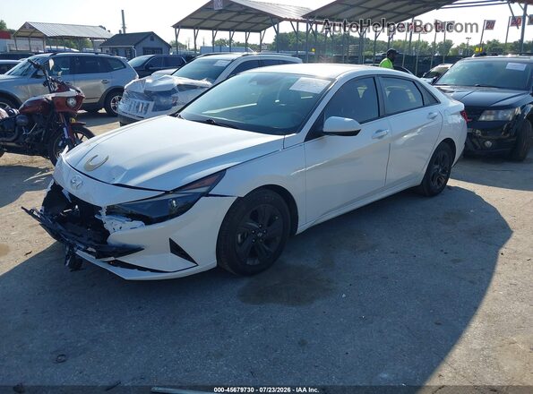 5NPLM4AG8MH011227 2021 HYUNDAI ELANTRA White წინა მარცხენა ხედი სამი მეოთხედიდან