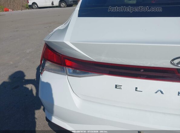 5NPLM4AG8MH011227 2021 HYUNDAI ELANTRA White 