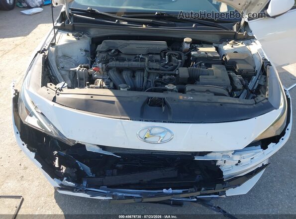 5NPLM4AG8MH011227 2021 HYUNDAI ELANTRA White უკანა ხედი