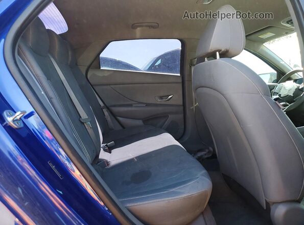 5NPLM4AG8MH036418 2021 HYUNDAI ELANTRA Blue Rear seats view