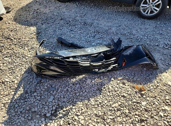 5NPLM4AG8NH079738 2022 HYUNDAI ELANTRA Black ძრავის განყოფილების ხედი