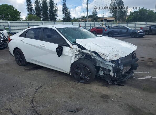 5NPLM4AG8PH090273 2023 HYUNDAI ELANTRA White Przód prawy