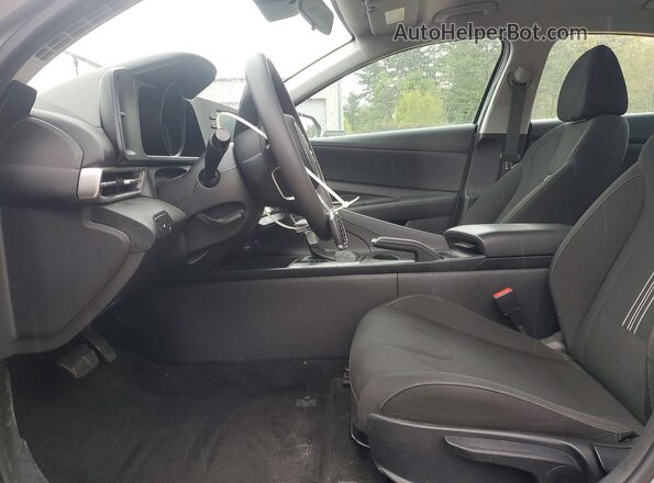 5NPLM4AG8PH104043 2023 HYUNDAI ELANTRA Silver Vista interior delantera
