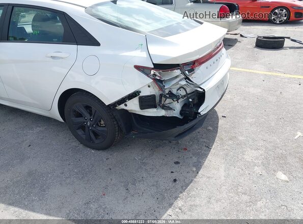 5NPLM4AG9NH079053 2022 HYUNDAI ELANTRA White წინა ხედი