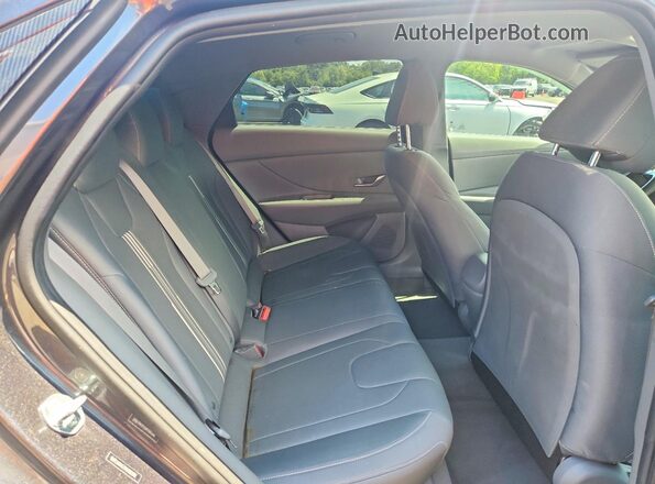 5NPLM4AG9NH082390 2022 HYUNDAI ELANTRA Gray Հետևի նստատեղերի տեսք