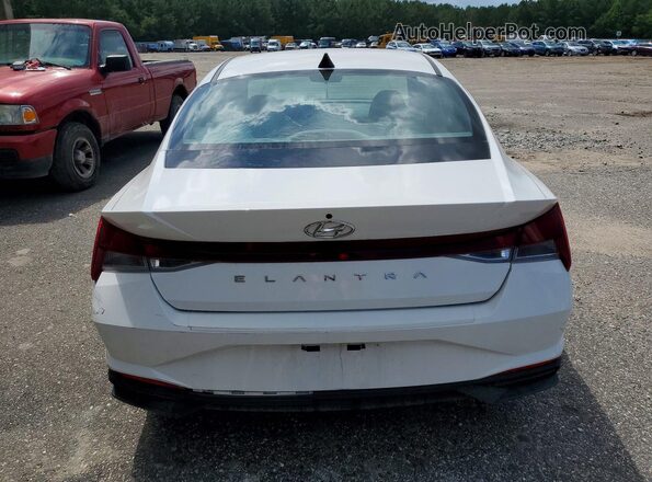 5NPLM4AG9PH100468 2023 HYUNDAI ELANTRA White Вид ззаду
