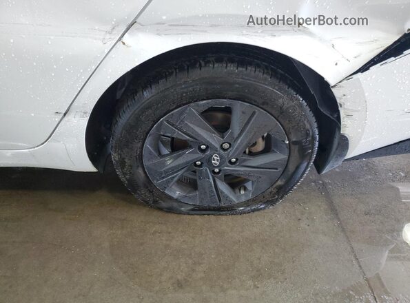 5NPLM4AG9PH100468 2023 HYUNDAI ELANTRA White 