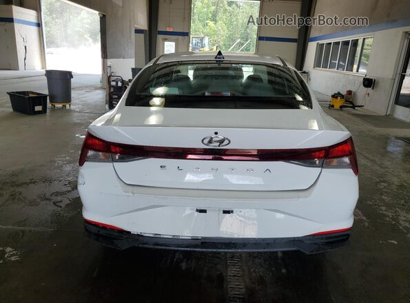 5NPLM4AG9PH100468 2023 HYUNDAI ELANTRA White 