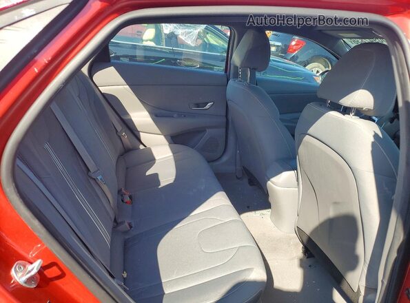 5NPLM4AGXMH046514 2021 HYUNDAI ELANTRA Red Հետևի նստատեղերի տեսք