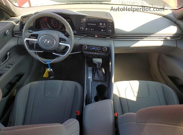 5NPLM4AGXMH046514 2021 HYUNDAI ELANTRA Red Առջևի վահանակի տեսք