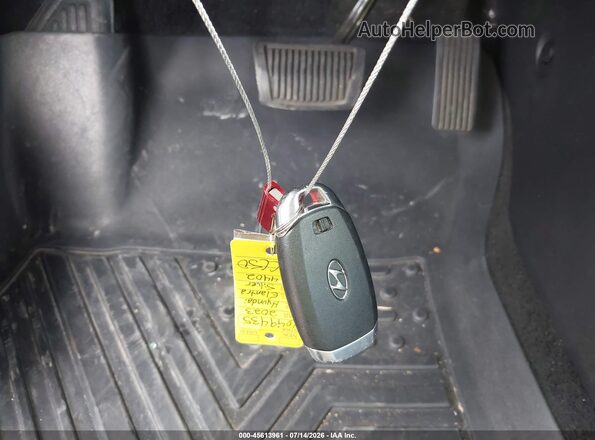 5NPLM4AGXPH104402 2023 HYUNDAI ELANTRA Silver Вид панелі приладів