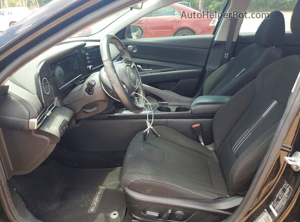 5NPLN4AG2NH069980 2022 HYUNDAI ELANTRA Black Vista interior delantera