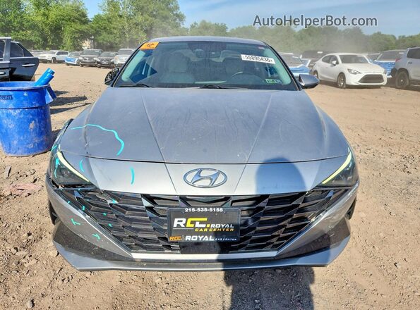 5NPLP4AG2MH012784 2021 HYUNDAI ELANTRA Серебряный Вид спереди