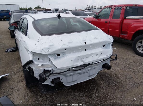 5NPLP4AG3NH068850 2022 HYUNDAI ELANTRA White Вид спереду