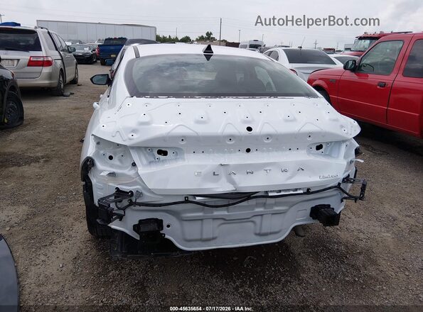 5NPLP4AG3NH068850 2022 HYUNDAI ELANTRA White 