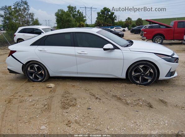 5NPLP4AG5MH022502 2021 HYUNDAI ELANTRA White Vista interior trasera