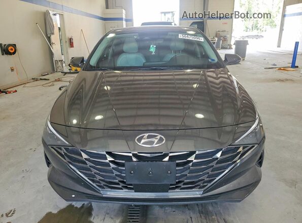 5NPLP4AG5NH073225 2022 HYUNDAI ELANTRA Silver Դիմացի տեսք