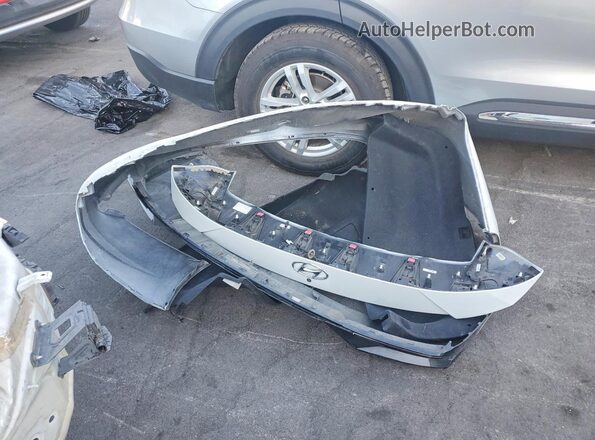 5NPLP4AG6MH013419 2021 HYUNDAI ELANTRA White Vista del compartimento del motor