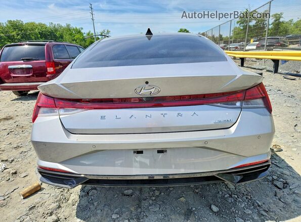 5NPLP4AG8PH110626 2023 HYUNDAI ELANTRA Silver Rear view