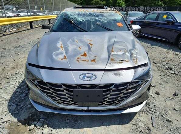 5NPLP4AG8PH110626 2023 HYUNDAI ELANTRA Silver Front view