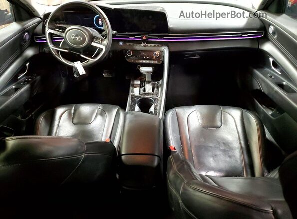 5NPLP4AGXPH107663 2023 HYUNDAI ELANTRA Красный Вид панели приборов